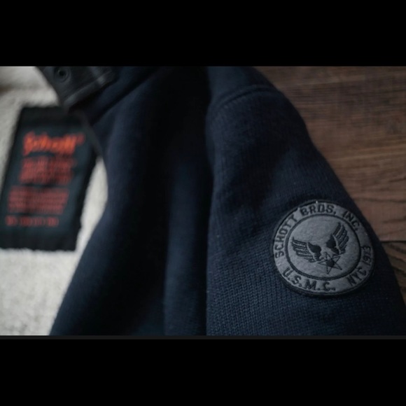 Schott NYC Sherpa Sweater Jacket. - Picture 10 of 10